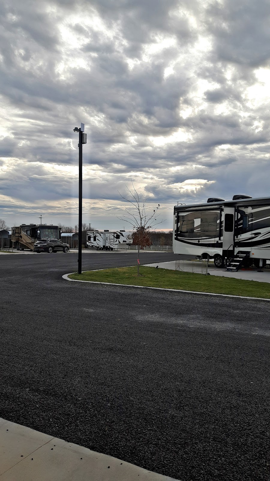 Trinity RV Park | 17800 E US Hwy 377, Cresson, TX 76035, USA | Phone: (817) 909-0935