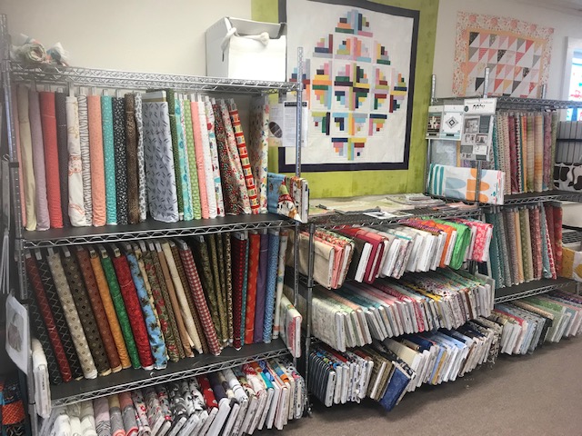 Suzzetts Fabric, Quilts & More LLC | 200 Hamrock Rd, Italy, TX 76651, USA | Phone: (214) 797-0393