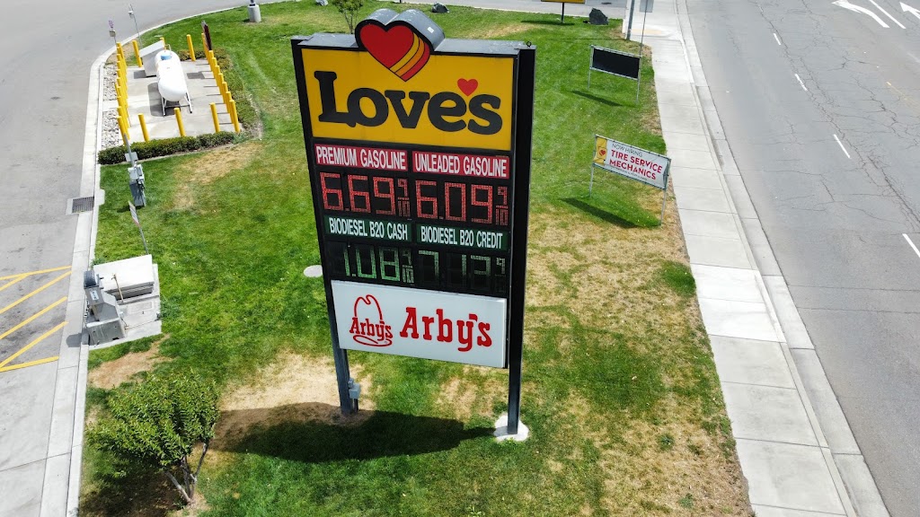 Loves Truck Care | 15250 Thornton Rd, Lodi, CA 95242, USA | Phone: (209) 333-9392