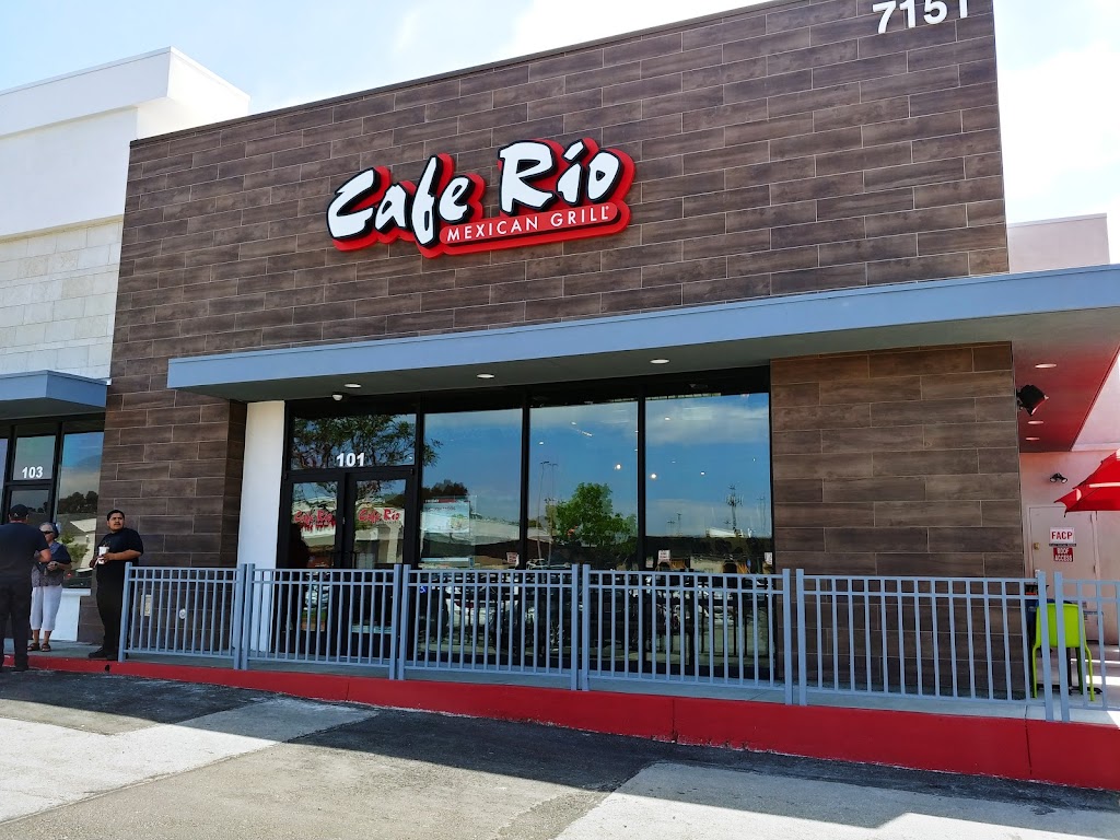 Cafe Rio Mexican Grill | 7151 Warner Ave, Huntington Beach, CA 92647, USA | Phone: (714) 656-3740
