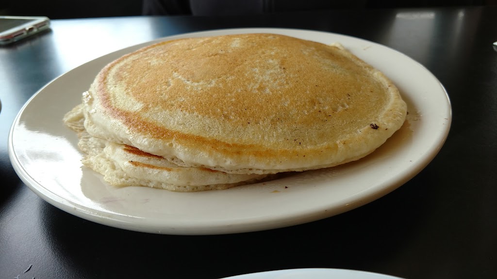 The Village Diner | 28149 Miles Rd, Chagrin Falls, OH 44022, USA | Phone: (440) 248-1332