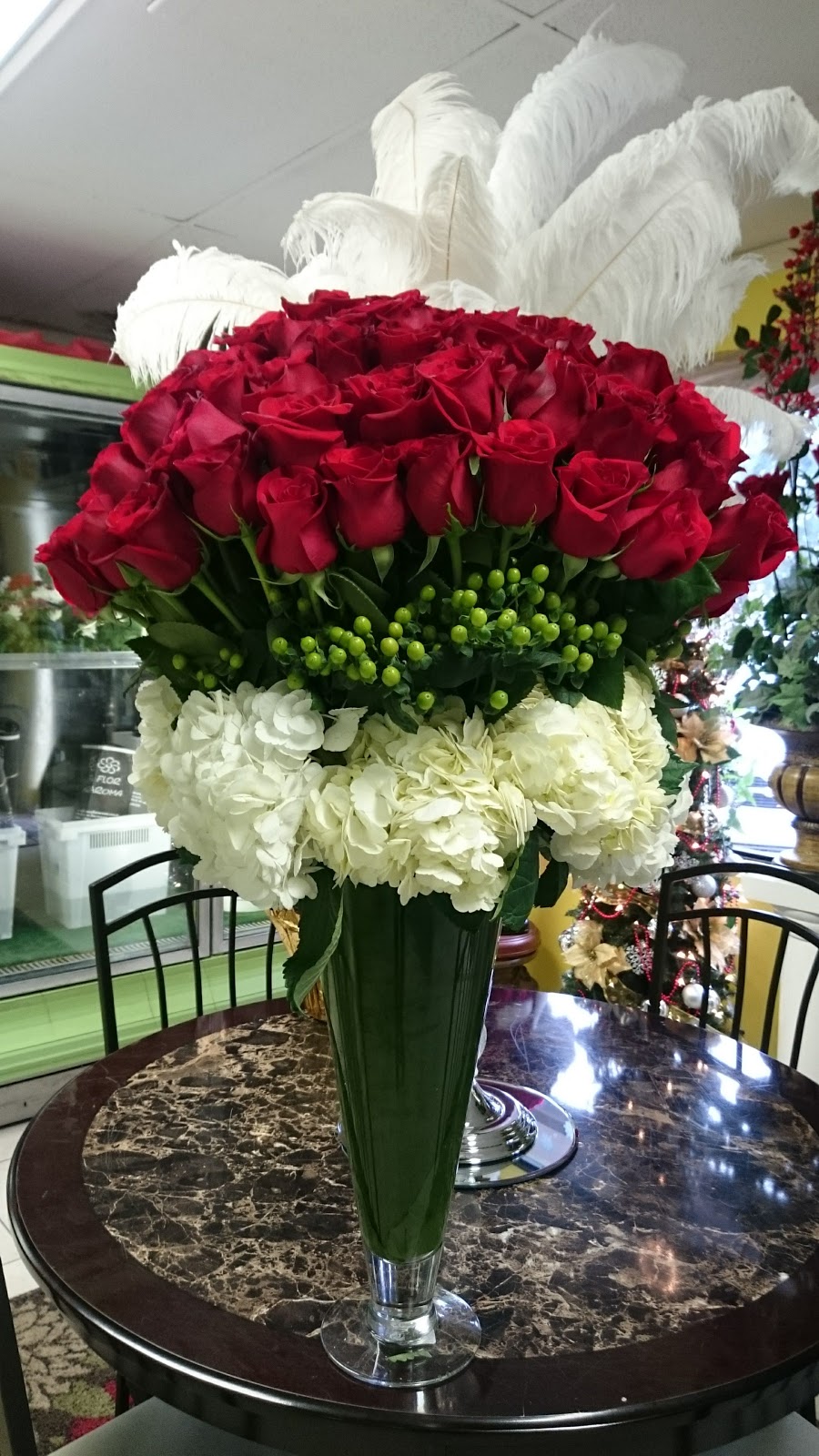 Four Seasons Flowers & Designs LLC | 3309 W Cypress St, Tampa, FL 33607, USA | Phone: (813) 277-8337