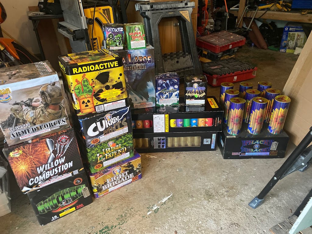 Big Daddy Ks Fireworks | 8337 Indianapolis Blvd, Highland, IN 46322, USA | Phone: (219) 923-8370