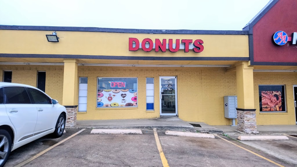 Donuts & Donuts | 6500 Precinct Line Rd, Hurst, TX 76054, USA | Phone: (817) 581-0474