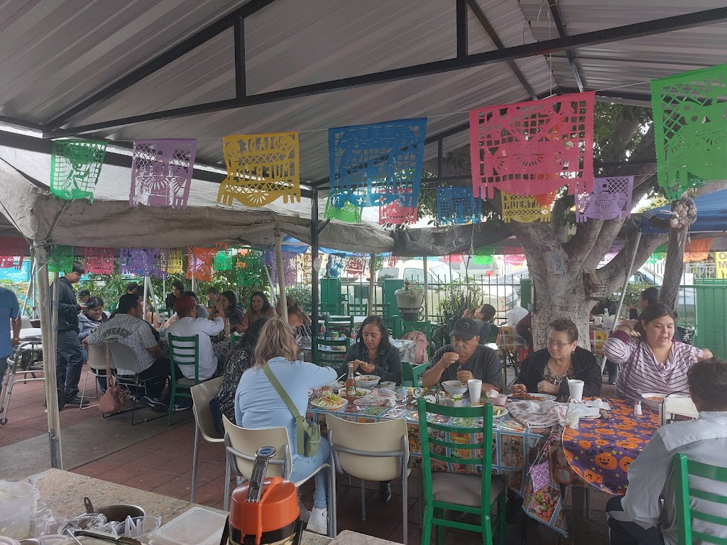 La Casa Verde Menudo & Pupusas | 4965 Wadsworth Ave, Los Angeles, CA 90011, USA | Phone: (323) 394-6704
