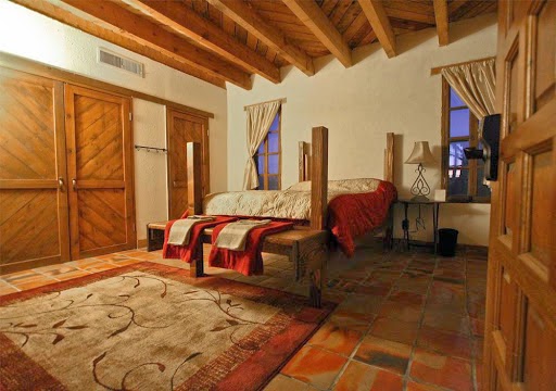 The Hueco Hacienda | 6841 Overland Stage Rd, El Paso, TX 79938, USA | Phone: (479) 305-0160