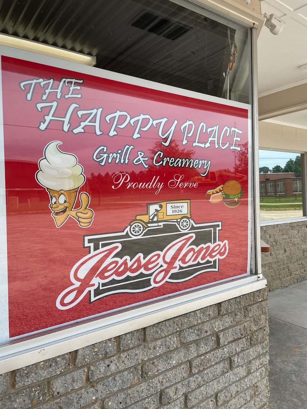 The Happy Place Grill & Creamery | 12996 NC-39, Henderson, NC 27537, USA | Phone: (252) 598-2046