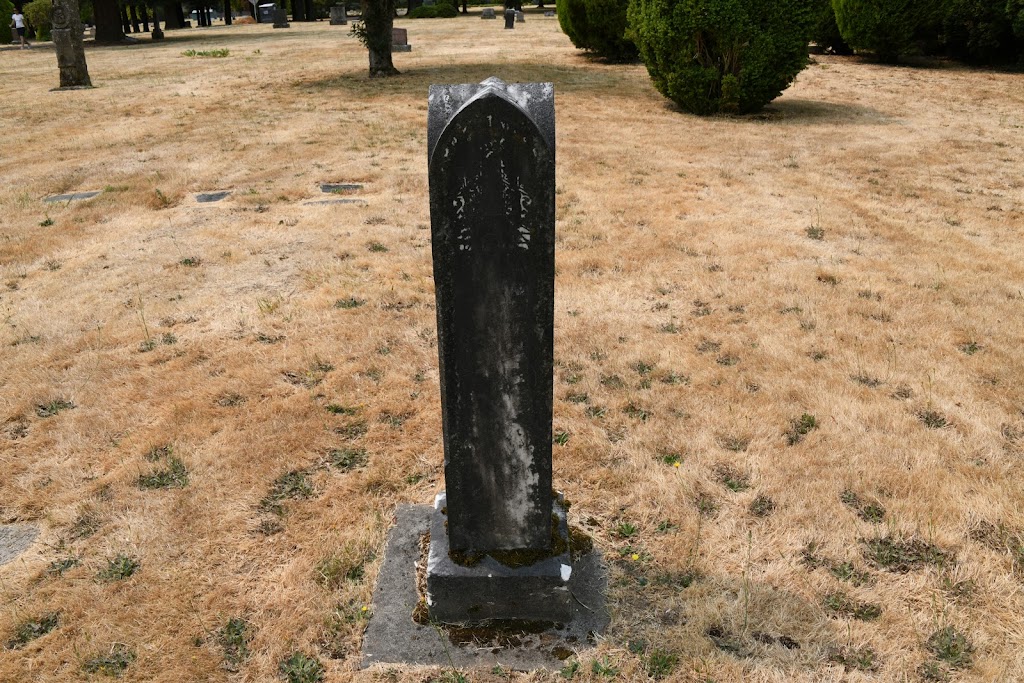 Douglass Cemetery | Southwest Cherry Park & Southwest Hensley Road, Troutdale, OR 97060, USA | Phone: (503) 797-1709