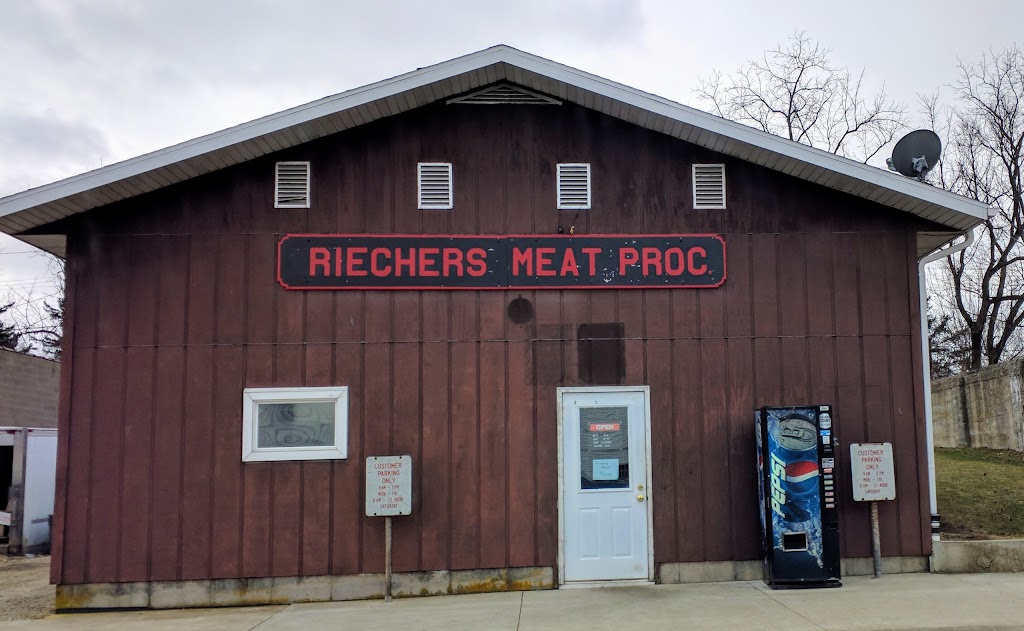 Riechers Meat Processing | 103 W Center St, South Wayne, WI 53587, USA | Phone: (608) 439-5339