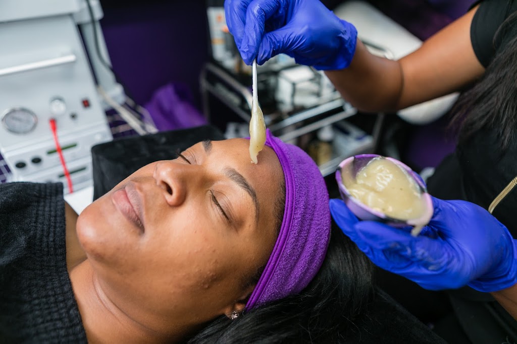 Facially Skin Bar | Facially Skin Bar @Essence Salon Suites of Homewood, 17956 S Halsted St, Homewood, IL 60430, USA | Phone: (219) 732-2425