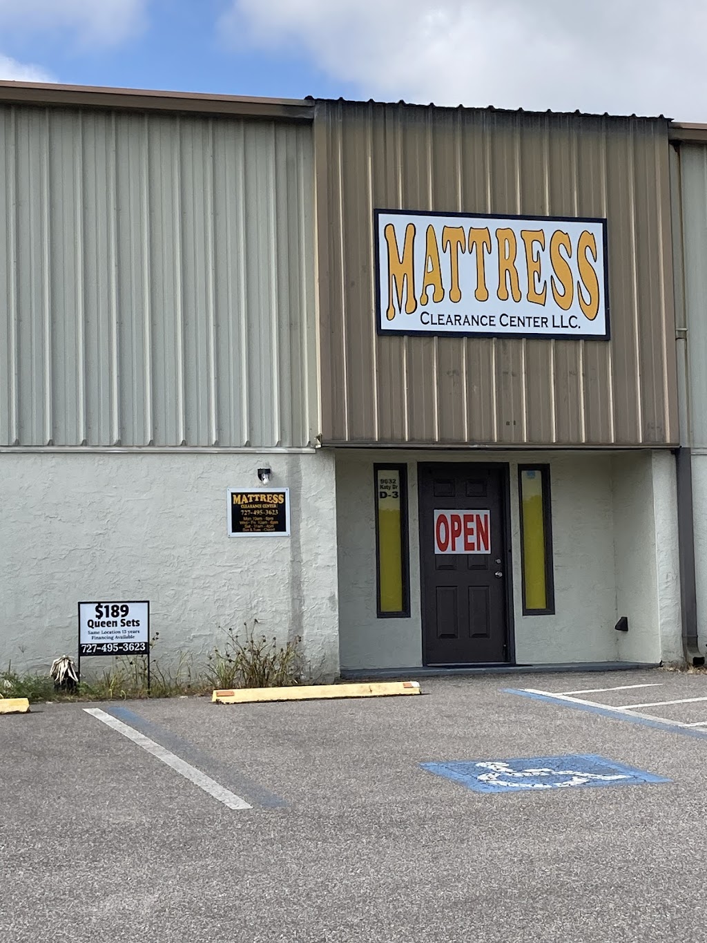 Mattress Clearance Center LLC | 9632 Katy Dr D-3, Hudson, FL 34667, USA | Phone: (727) 495-3623