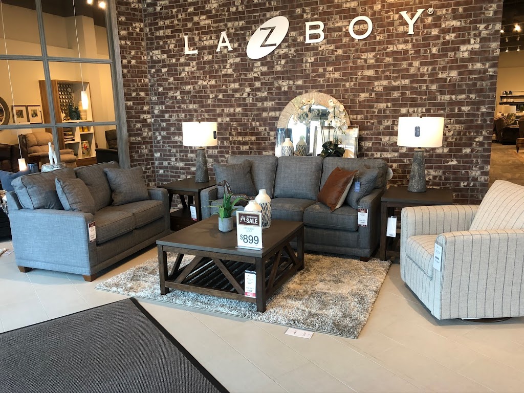 La-Z-Boy Home Furnishings & Décor | 20393 N Rand Rd Suite 126, Kildeer, IL 60074, USA | Phone: (847) 796-7081