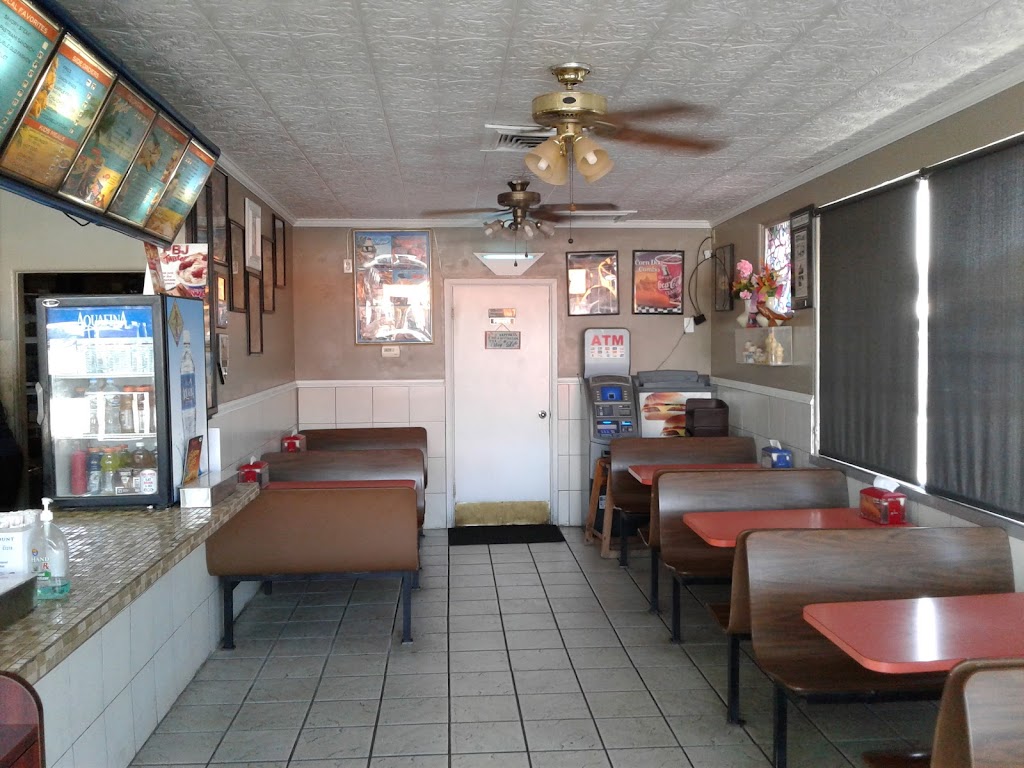 Fosters Freeze | 906 W Yosemite Ave, Manteca, CA 95336, USA | Phone: (209) 823-5691