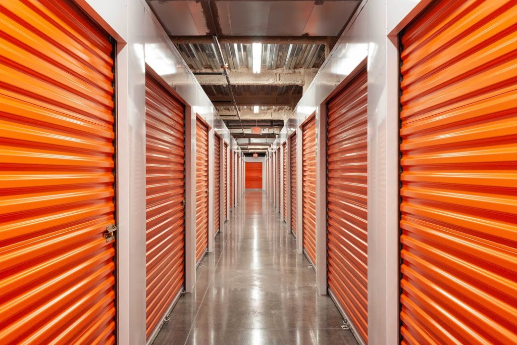 Public Storage | 1611 Chestnut St, Dallas, TX 75226 | Phone: (972) 808-6356