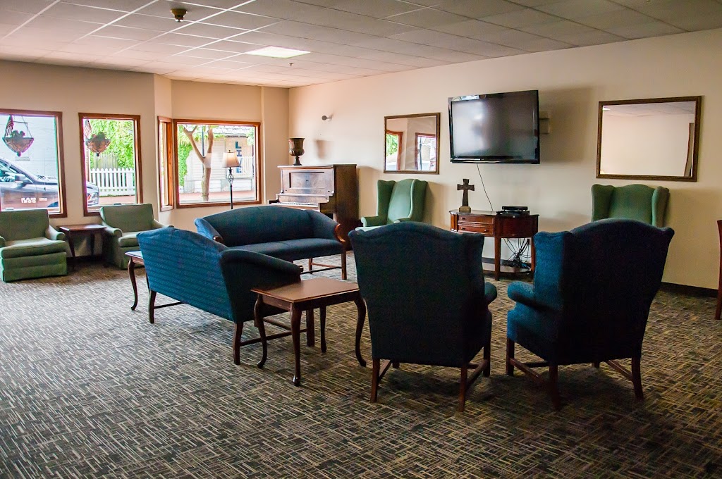 Harmony Haus Senior Living | 1399 Merchant St, Ambridge, PA 15003, USA | Phone: (724) 318-8211