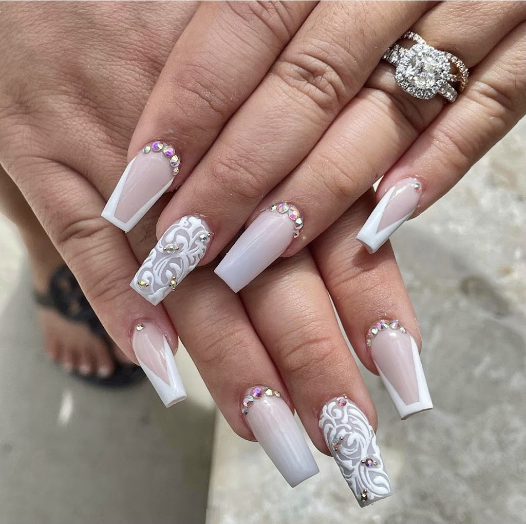 Lavish Spa & Nails | 98-1005 Moanalua Rd #141, Aiea, HI 96701, USA | Phone: (808) 486-8885