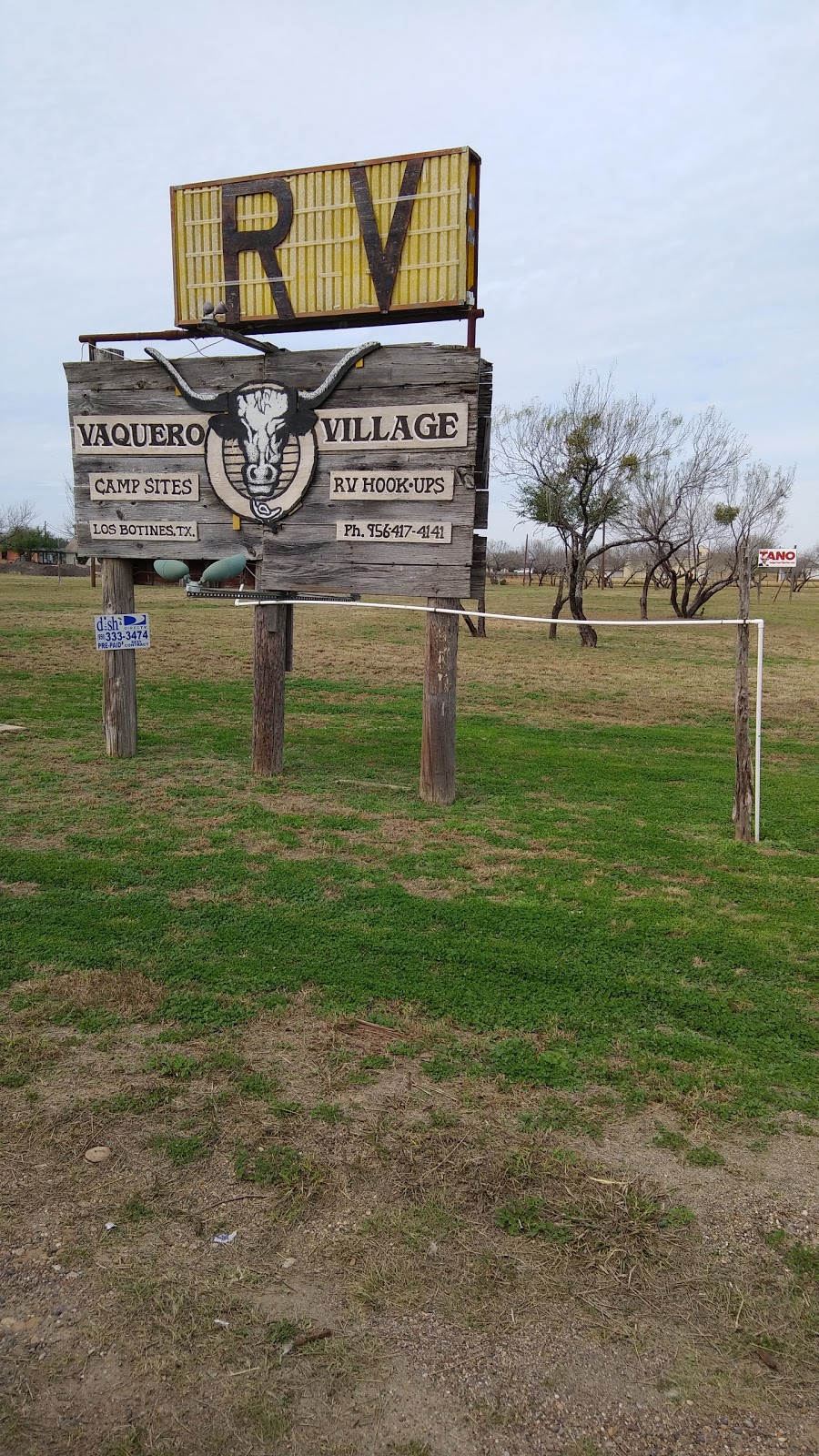 Vaquero Village RV Park | 16594 US-83, Laredo, TX 78045, USA | Phone: (956) 763-7771