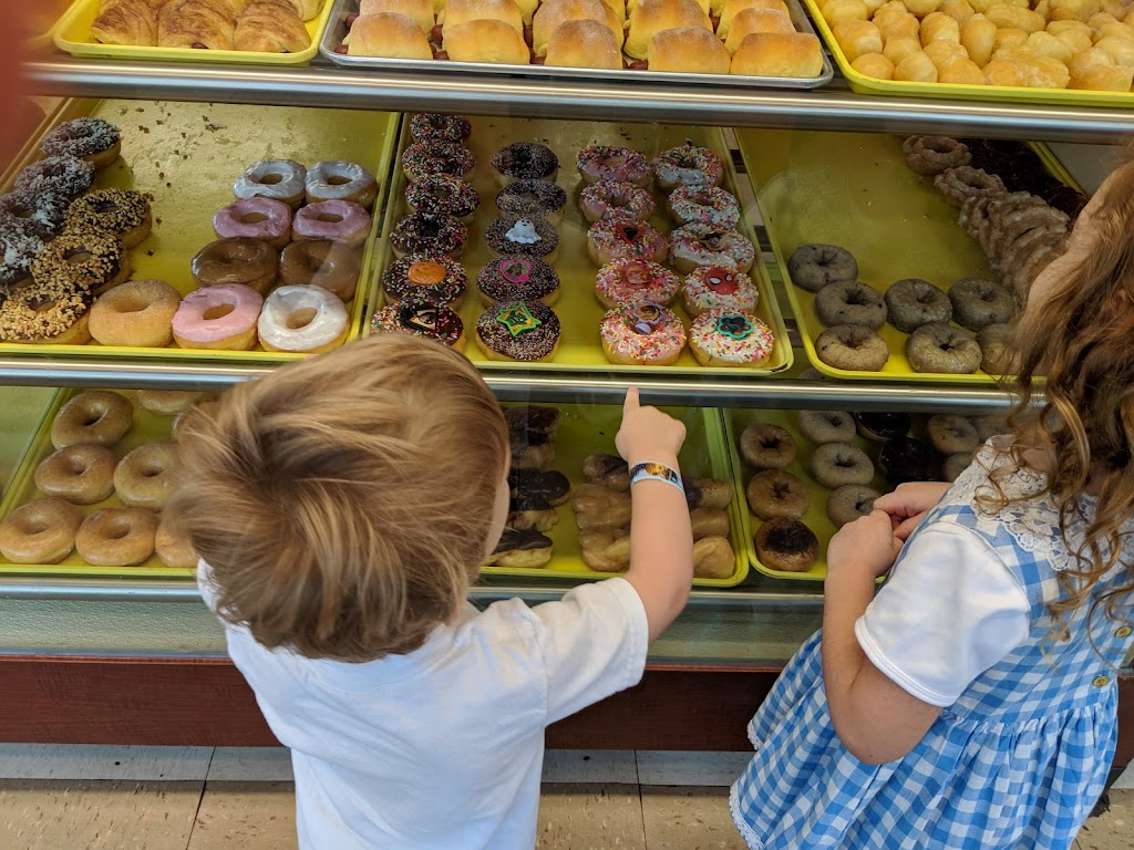 Oak Cliff Donuts | 2402 S Hampton Rd, Dallas, TX 75224, USA | Phone: (214) 330-8583