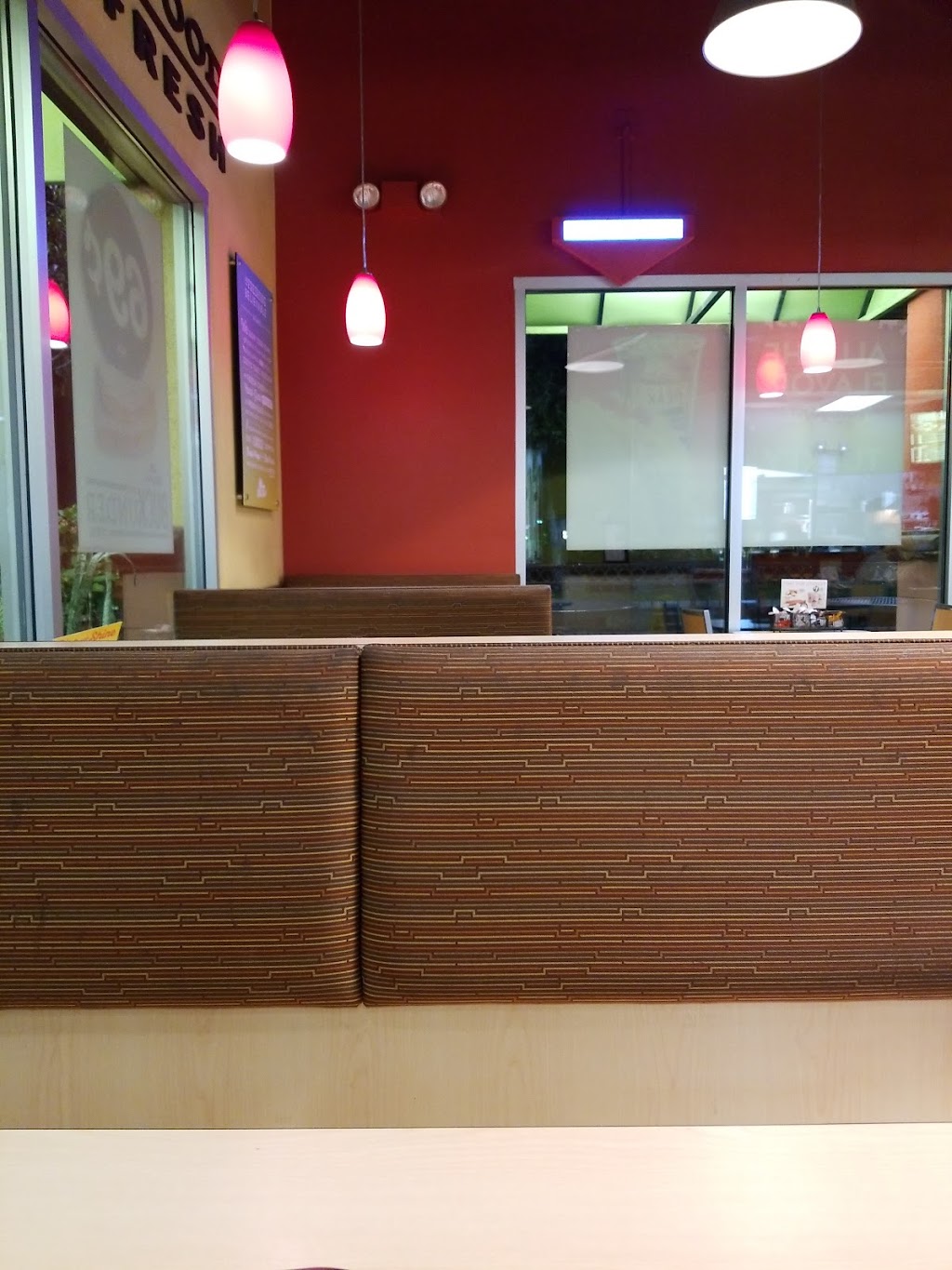 Del Taco | 4340 Mills Cir, Ontario, CA 91761, USA | Phone: (909) 484-6411