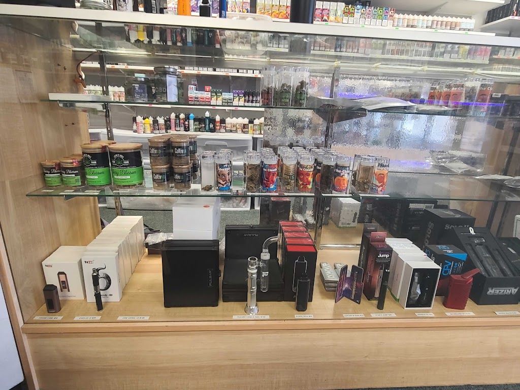 Head in the Clouds: Vape, Music, and More | 3631 New Kent Hwy, Quinton, VA 23141, USA | Phone: (804) 920-0410