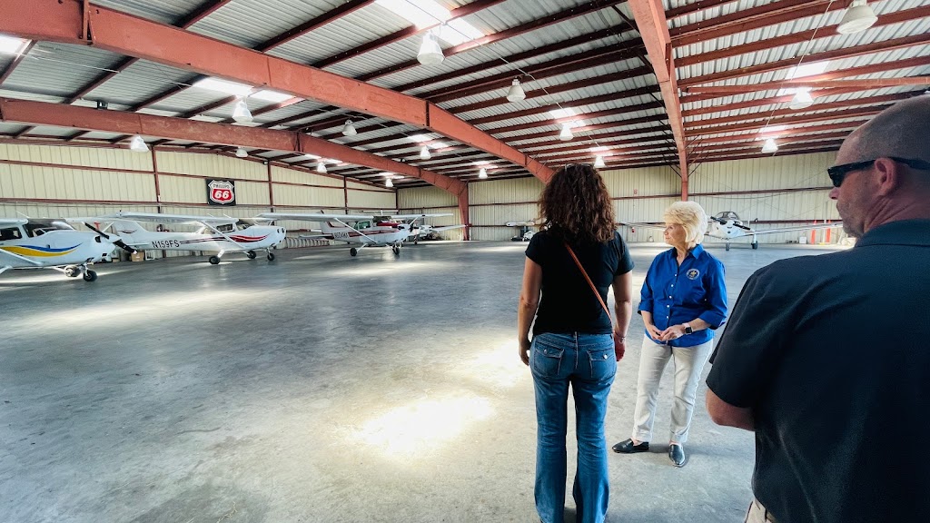 Central Kentucky Regional Airport | 124 Madison Airport Rd, Richmond, KY 40475, USA | Phone: (859) 986-3913