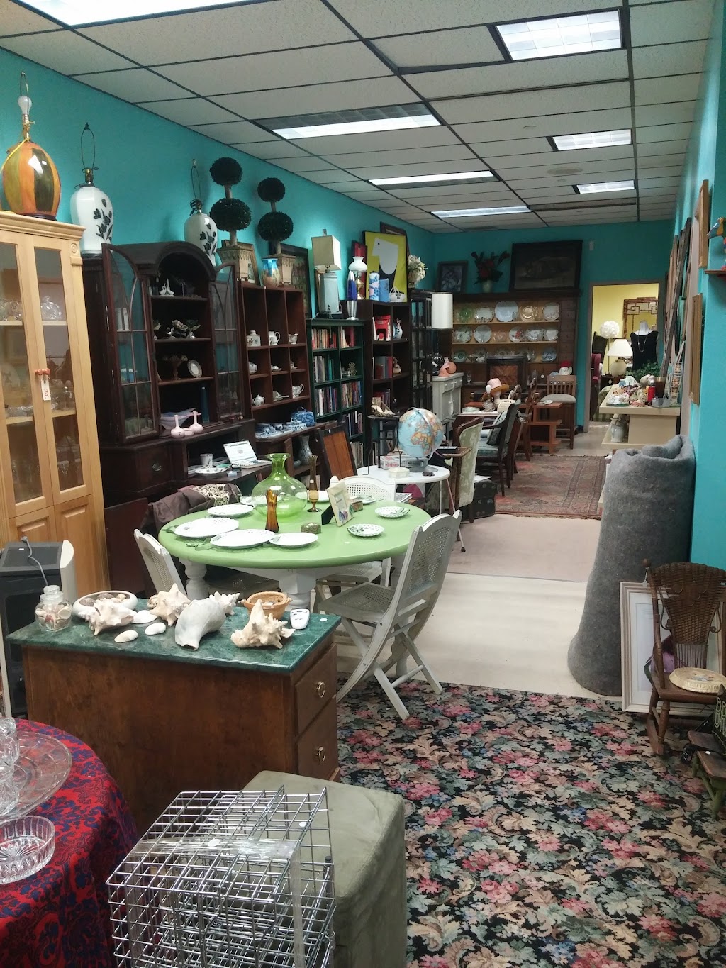 Treasure Trove Vintage & Thrift Shop | 117 Mt Vernon Ave, Mt Vernon, NY 10550, USA | Phone: (914) 612-3215