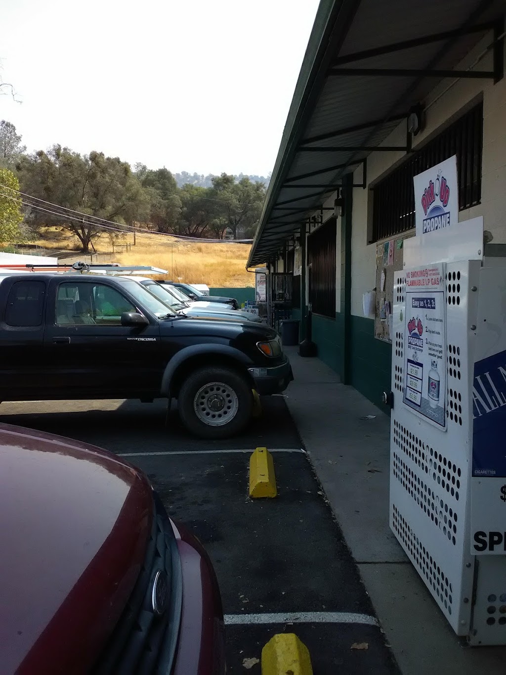 Ponderosa Market | 33246 Auberry Rd, Auberry, CA 93602, USA | Phone: (559) 855-2533