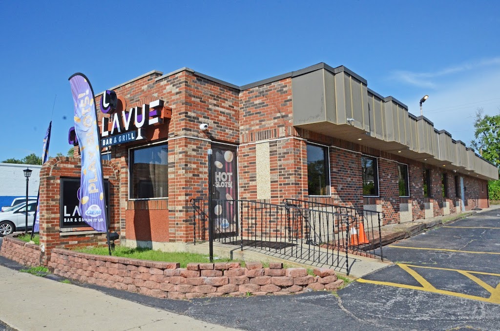 Lavue Bar & Grill | 707 S Halsted St, Chicago Heights, IL 60411, USA | Phone: (708) 755-0024