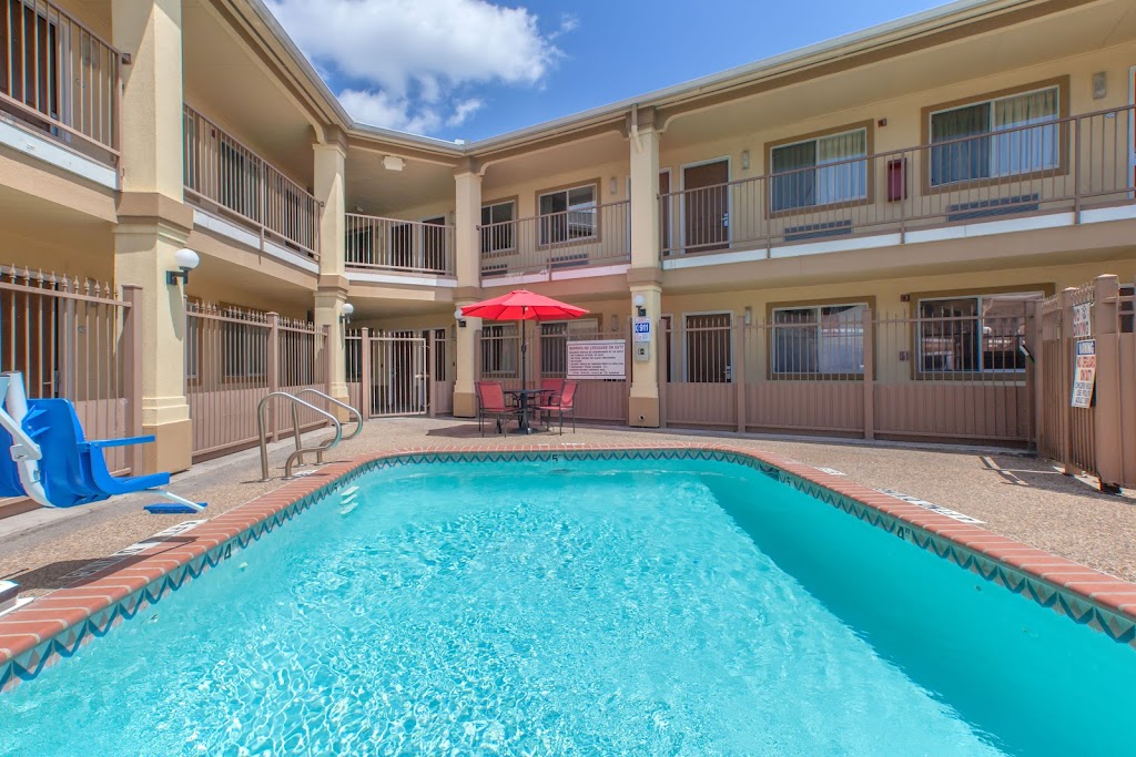 Knights Inn Forest Hill | 5253 SE Loop 820, Fort Worth, TX 76119, USA | Phone: (817) 563-5300
