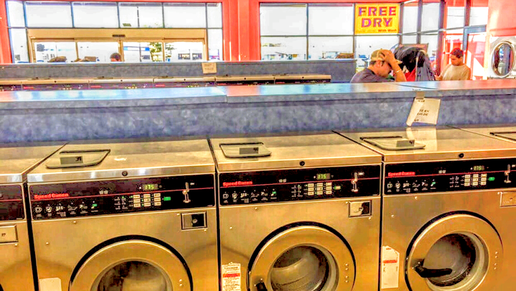 Lavanderia Laundry | 380 TX-121 BUS, Lewisville, TX 75067, Lewisville, TX 75057 | Phone: (214) 870-9946