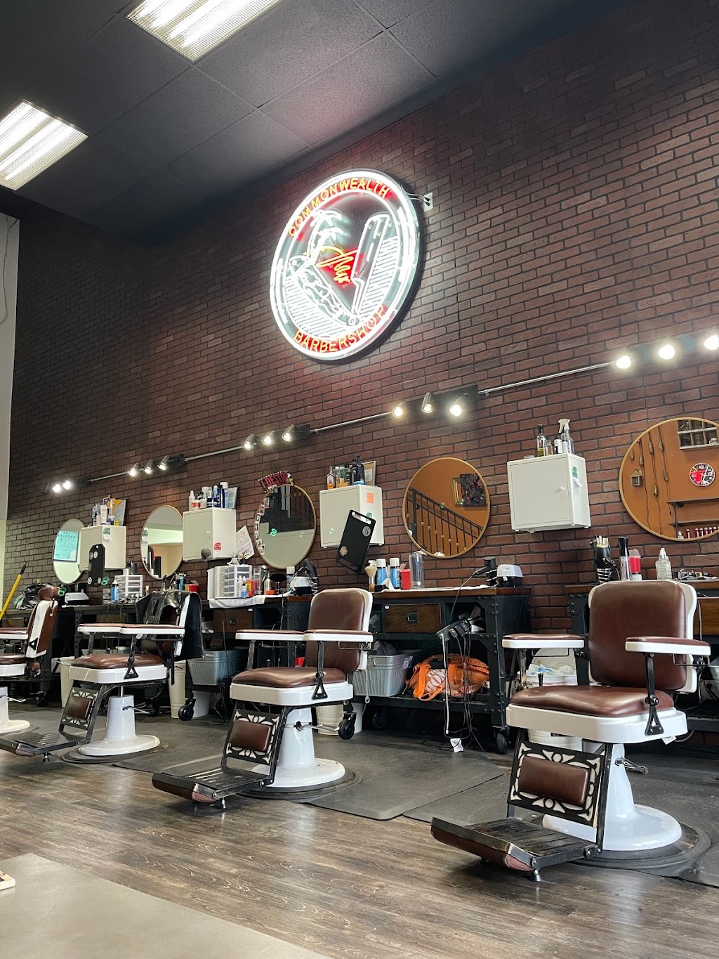 Commonwealth Barbershop | 25269 The Old Rd Unit M, Stevenson Ranch, CA 91381, USA | Phone: (661) 481-0552