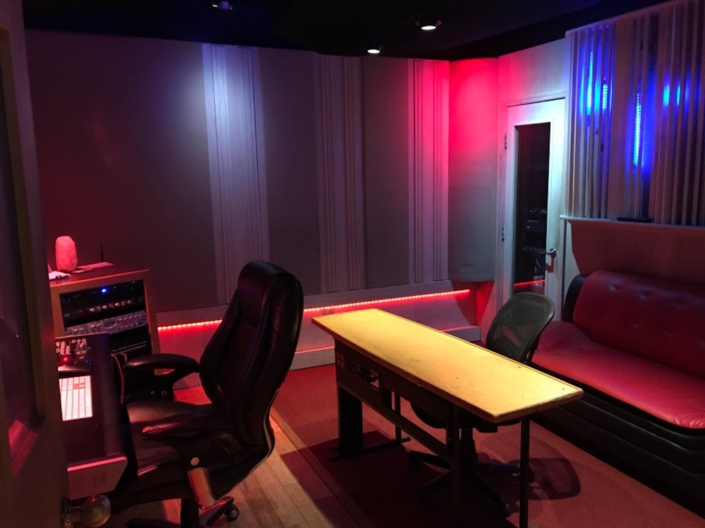 Audio Vision Studio | 13385 W Dixie Hwy, North Miami, FL 33161, USA | Phone: (305) 893-9191