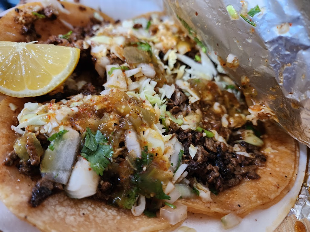 2 Amigos Taco Truck | 2588 S Maple Ave, Fresno, CA 93725, USA | Phone: (559) 513-1142