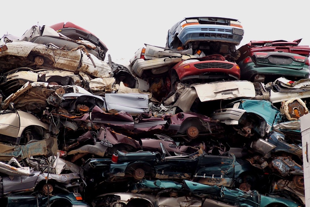 Bens Tire Center Inc & Auto Scrap Metal Processing | 540 E Delavan Ave, Buffalo, NY 14211, USA | Phone: (716) 891-0281