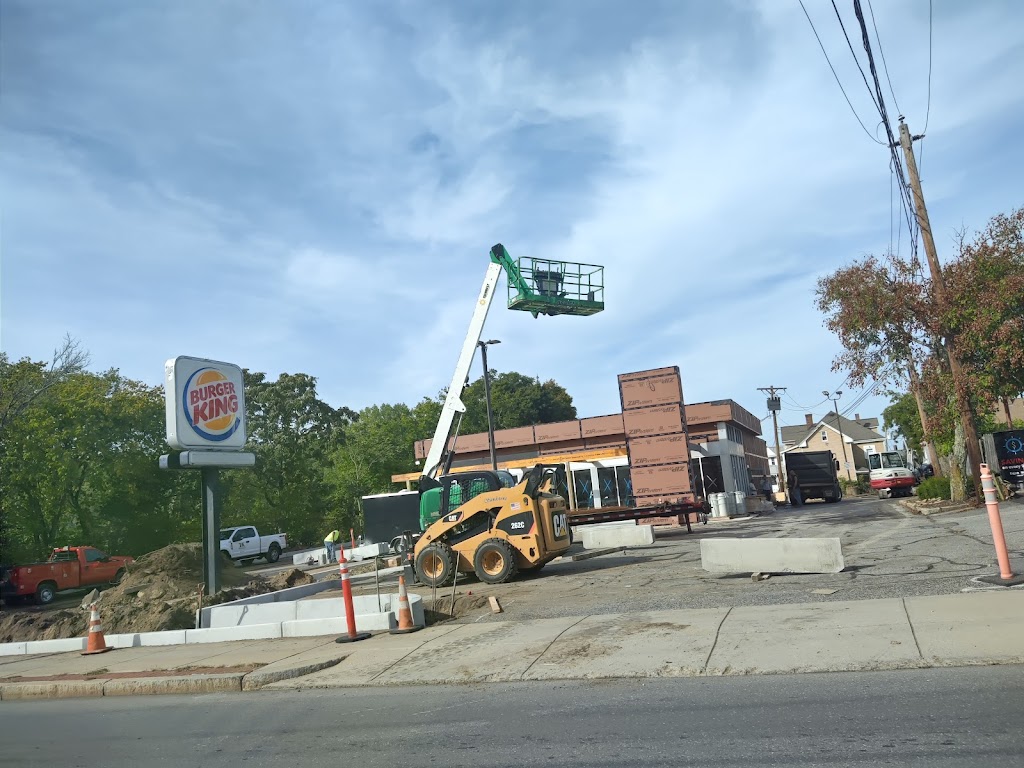 Burger King | 881 Moody St, Waltham, MA 02453, USA | Phone: (781) 891-5612