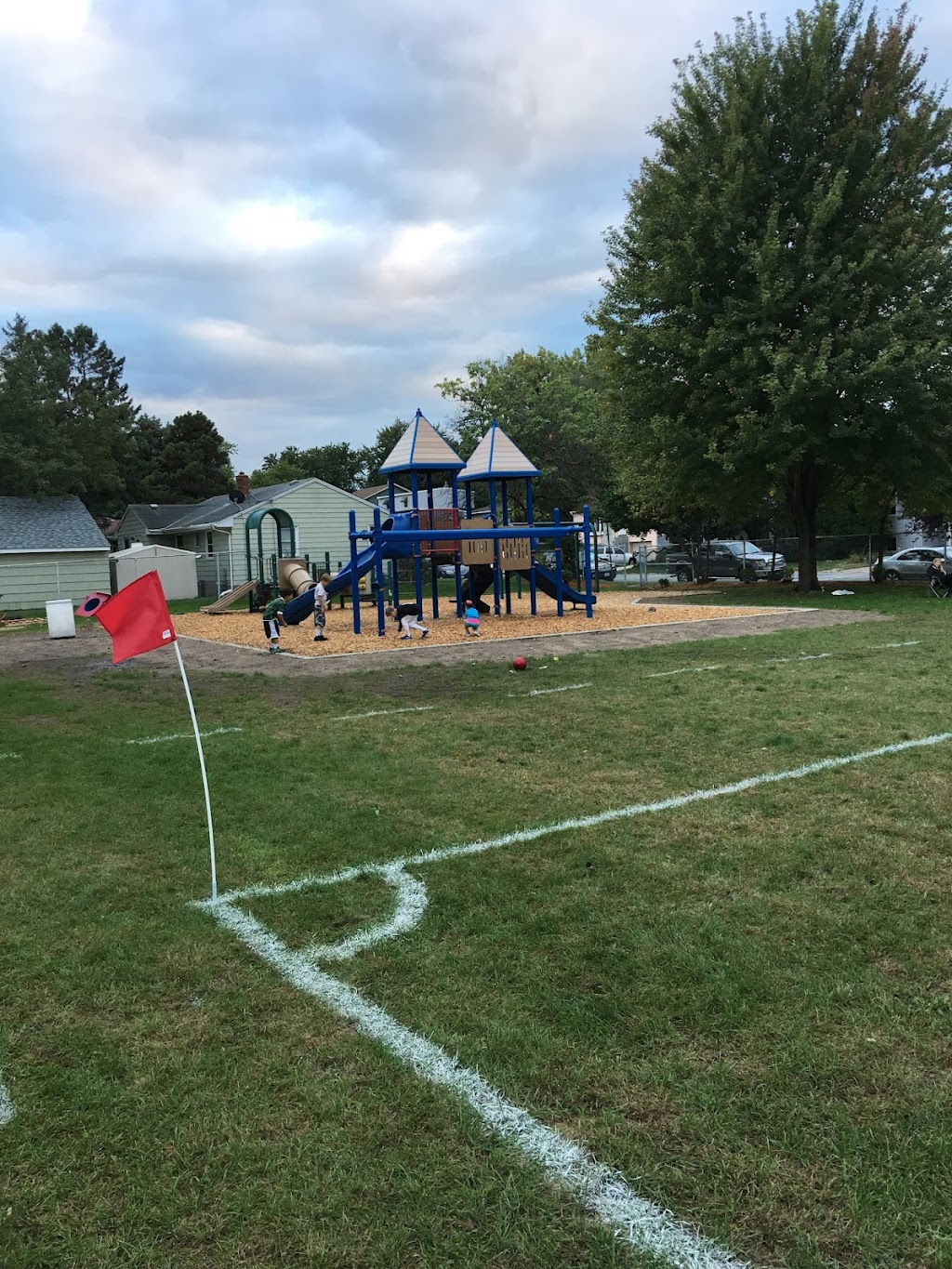 Spruce Park | 1311 7th Ave S, South St Paul, MN 55075, USA | Phone: (651) 306-3690