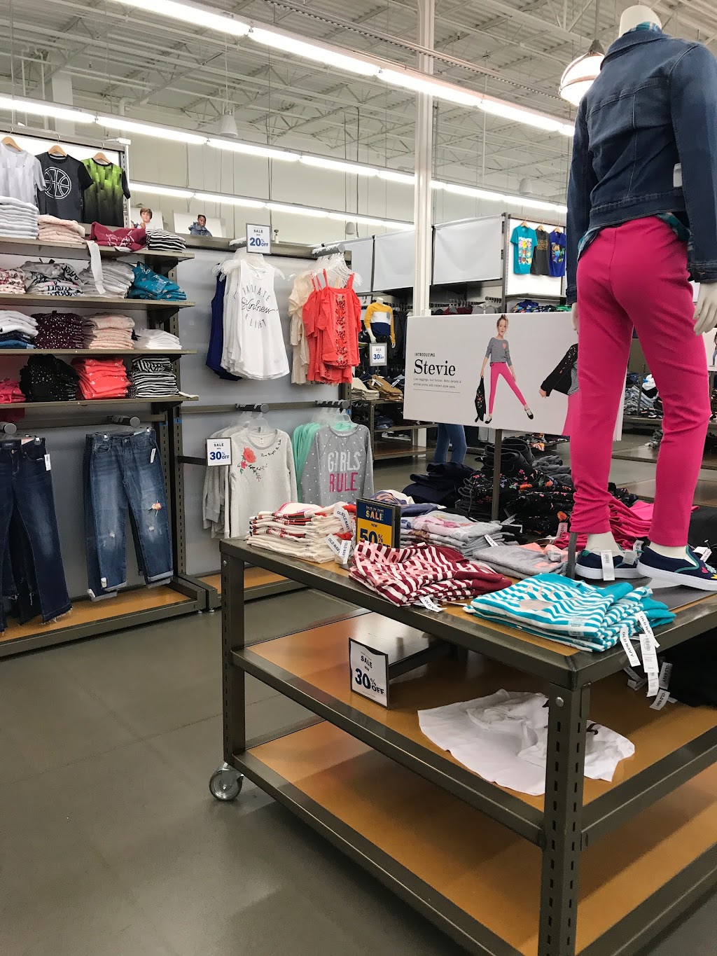 Old Navy | 145 Holt Garrison Pkwy C, Danville, VA 24540, USA | Phone: (434) 792-5002