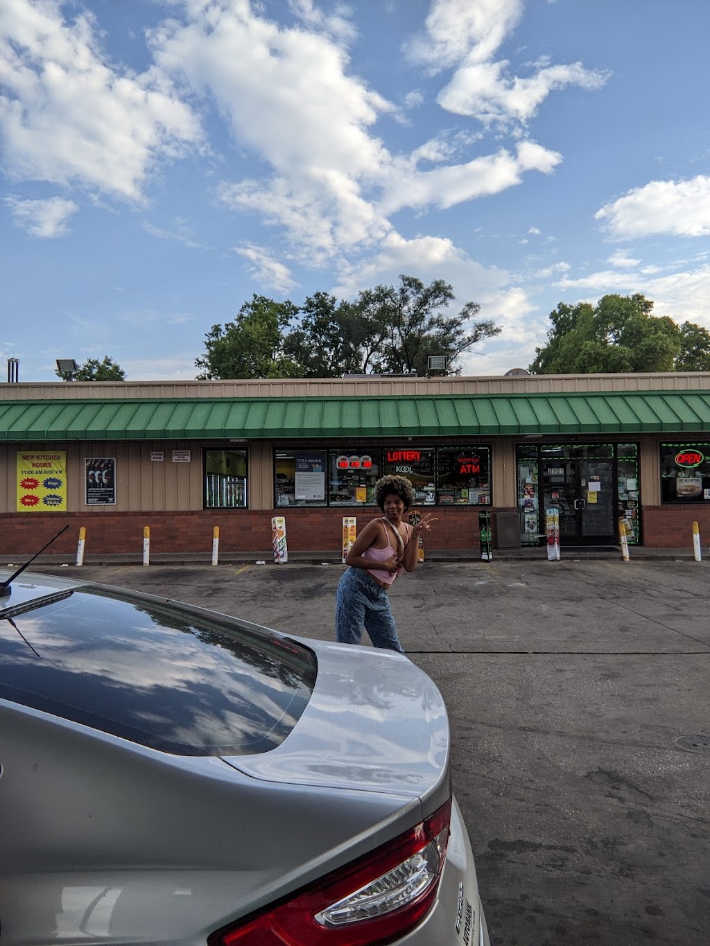 bp | 2101 E 39th St, Kansas City, MO 64109, USA | Phone: (816) 923-3331 bp | 2101 E 39th St, Kansas City, MO 64109, USA | Phone: (816) 923-3331