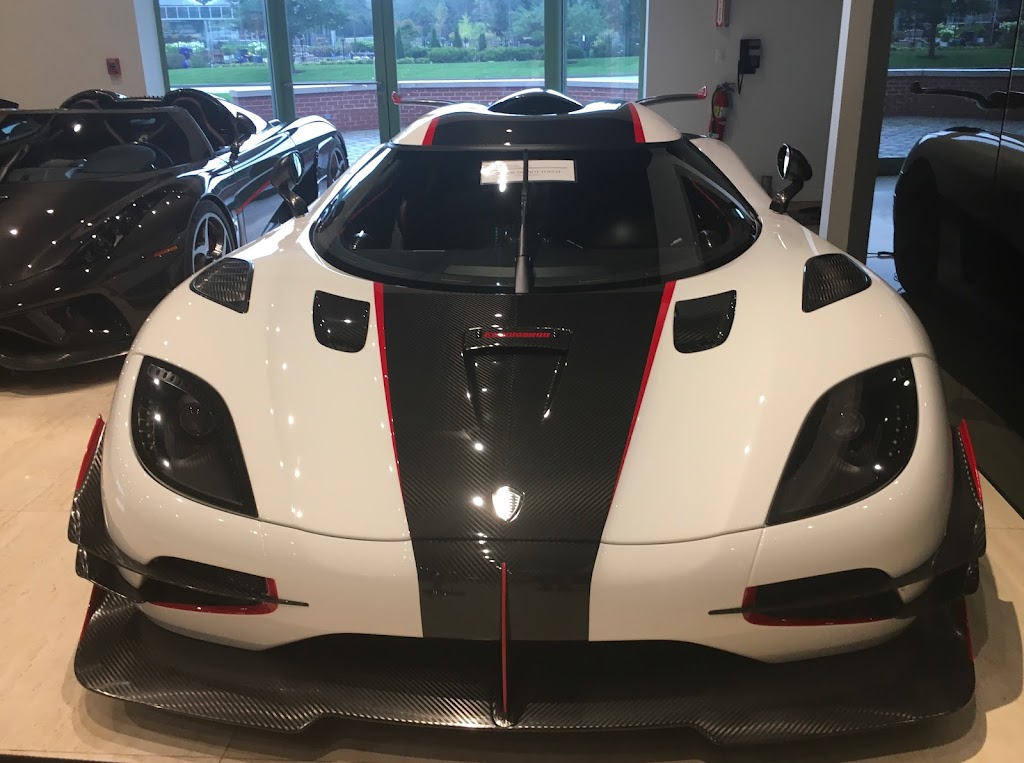 Koenigsegg Chicago | 990 N Shore Dr, Lake Bluff, IL 60044, USA | Phone: (847) 295-6560