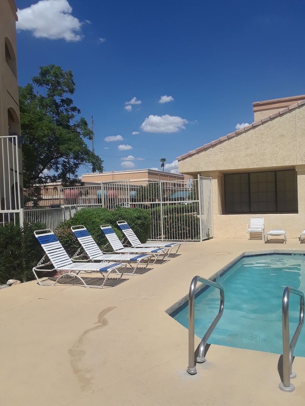 The Lodge at Sun Ridge | 12221 W Bell Rd, Surprise, AZ 85378, USA | Phone: (623) 583-0993