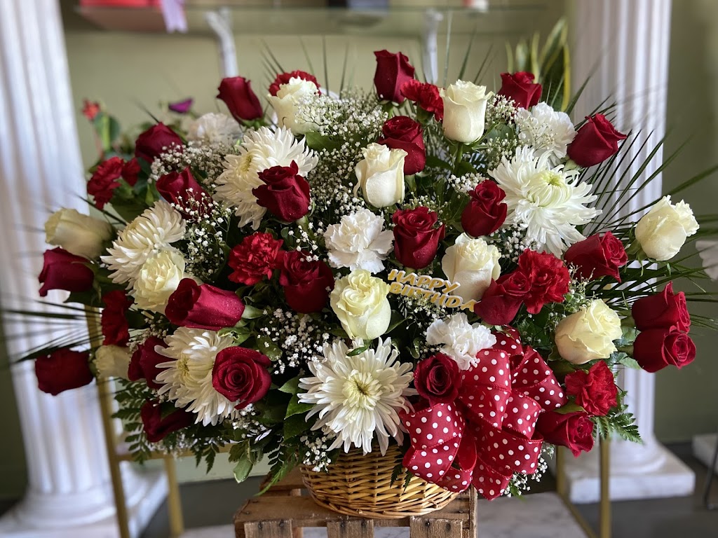 Chino Lupitas Florist and Gifts | 12345 Mountain Ave suite m, Chino, CA 91710, USA | Phone: (909) 591-8660