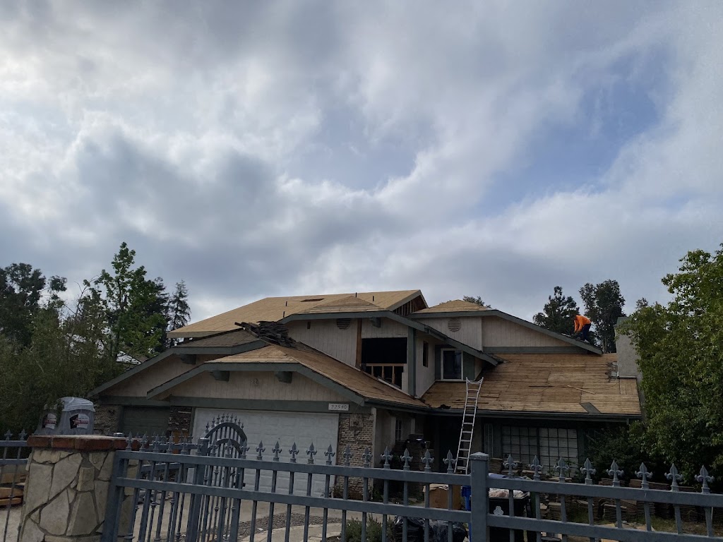 Top Pro Roofing inc | 19197 Golden Valley Rd #533, Canyon Country, CA 91387, USA | Phone: (818) 714-1005
