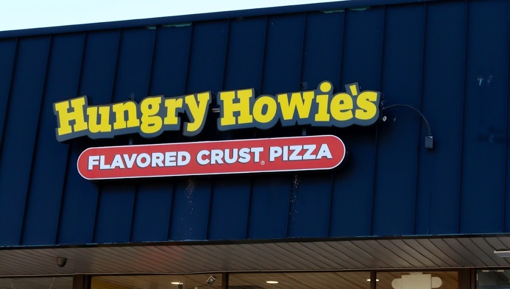 Hungry Howies Pizza | 5592 Dixie Hwy, Waterford Twp, MI 48329, USA | Phone: (248) 623-1620