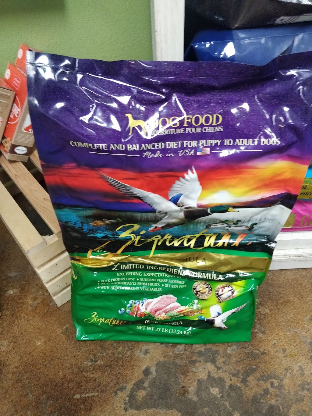 The Village Mutt | 665 E Foothill Blvd, Claremont, CA 91711, USA | Phone: (909) 624-3020