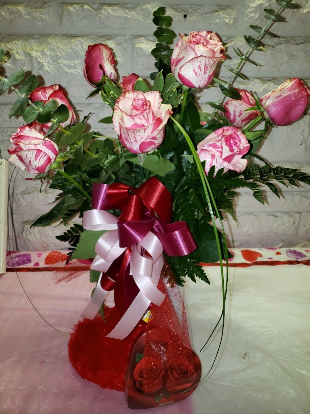 Nonas Flower Box | 612 E Ymbacion St, Refugio, TX 78377 | Phone: (361) 526-5290