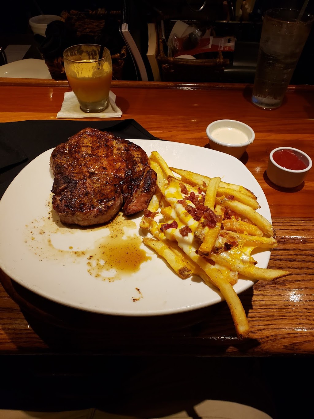 Outback Steakhouse | 9498 Brownsboro Rd, Louisville, KY 40241, USA | Phone: (502) 426-4329