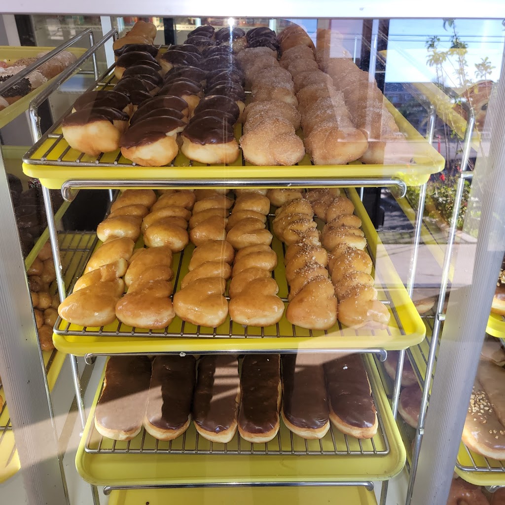 Donut King | 17312 Foothill Blvd, Fontana, CA 92335, USA | Phone: (909) 822-8502