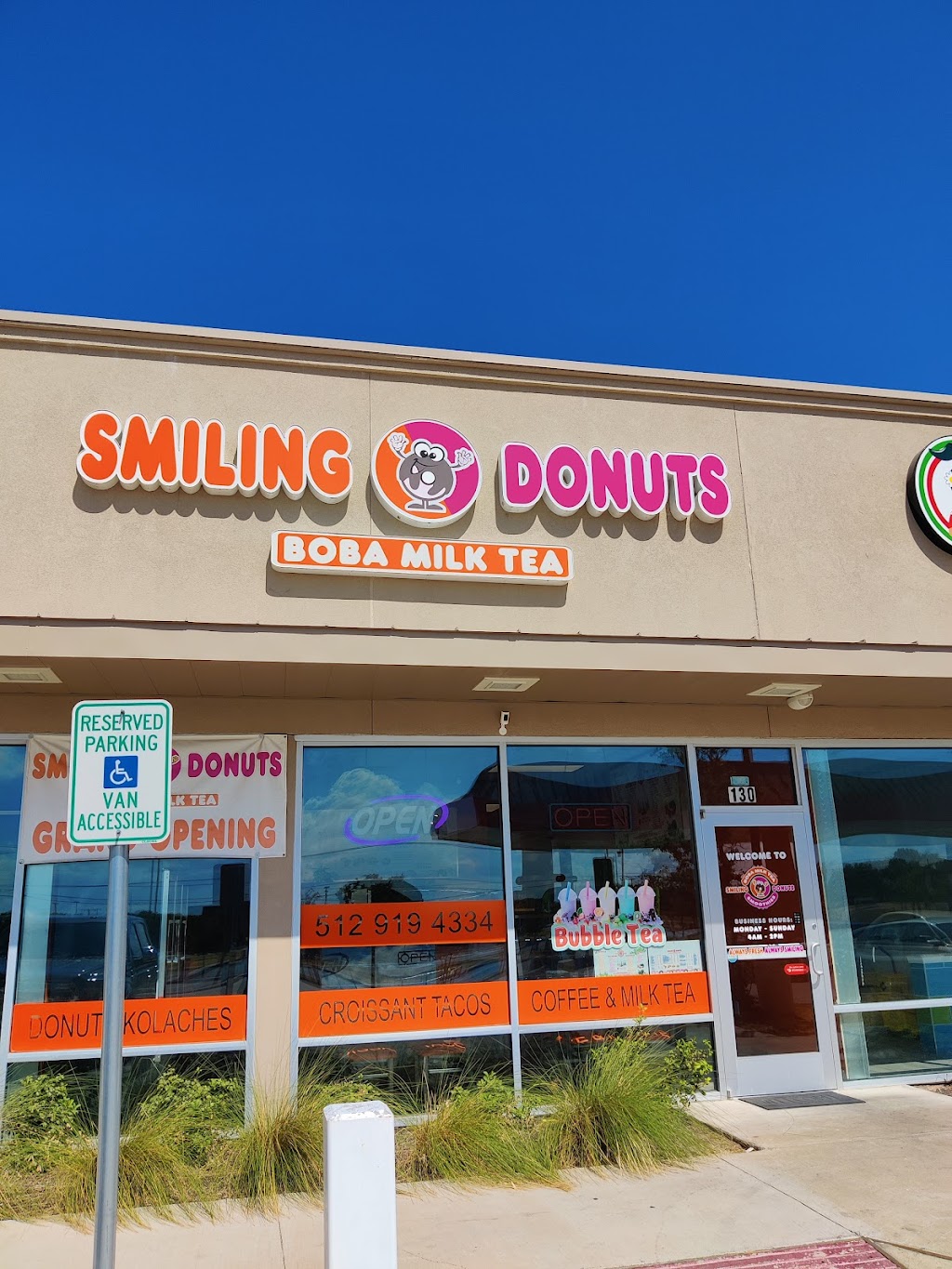 SMILING DONUTS | 428 Grand Ave Pkwy Ste 130, Pflugerville, TX 78660, USA | Phone: (512) 919-4334