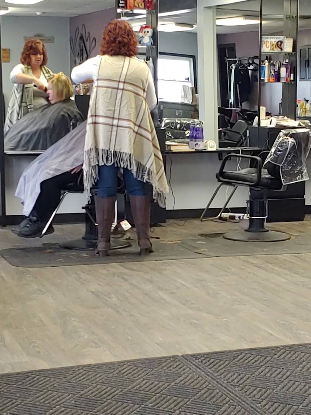 Park Avenue Hair Salon Inc | 13515 Broadway, Alden, NY 14004, USA | Phone: (716) 937-7098