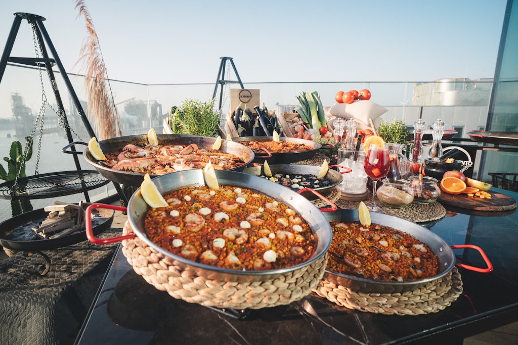 Bbq catering and paellas catering in Amsterdam El Momento | Barbara Strozzilaan 201, 1083 HN Amsterdam, Netherlands | Phone: 06 28298727